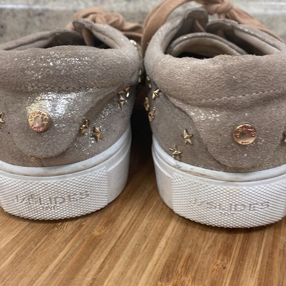 J-slides women’s size 8.5 tan gold lace up with stars and glitter detail shoes - Picture 5 of 6